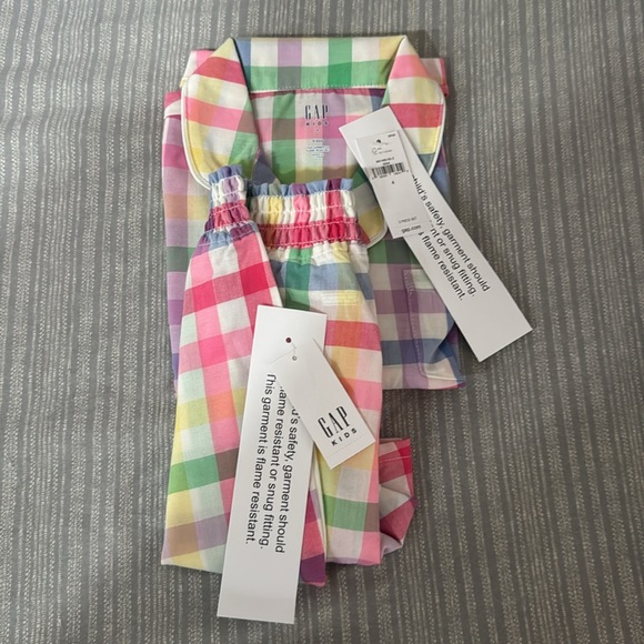 Gap pjs size 4 kids - Picture 3 of 4